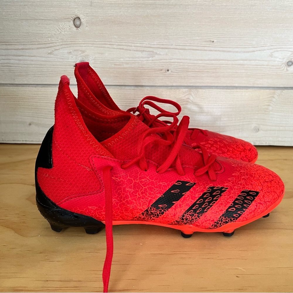 Adidas predator soccer cleats